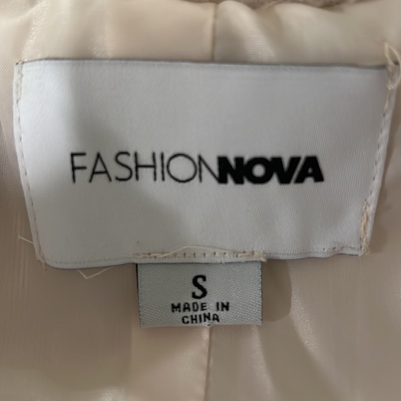 ✨Fashion Nova Faux Fur Jacket - Picture 16 of 17